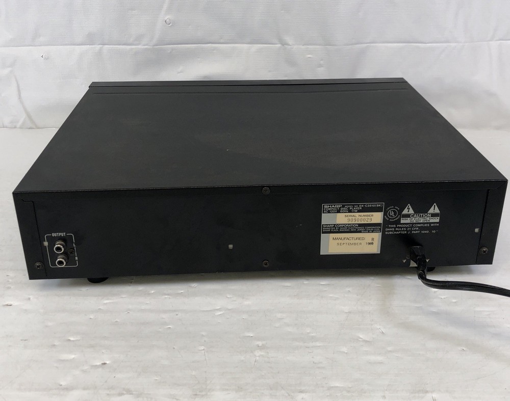 Sharp DX-C3510 Multi-Play 6 Compact Disc Changer w/1 Magazine Doesn't read Discs