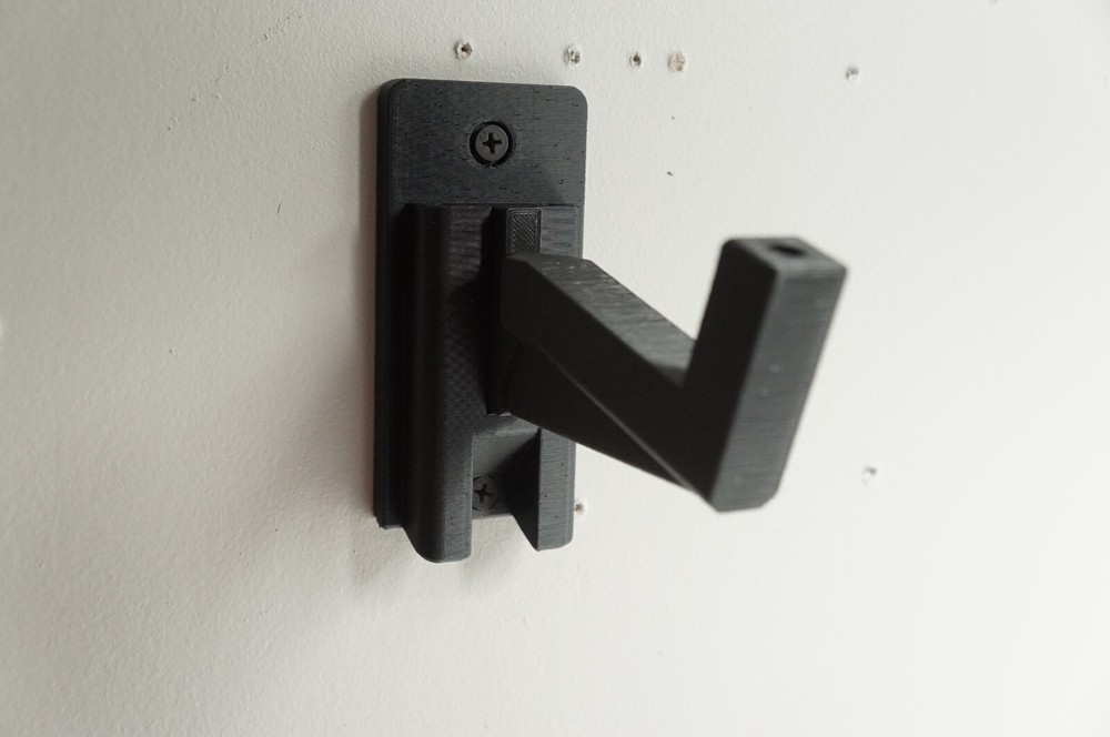 Wall mount for LEGO Star Wars UCS Tie Interceptor 75382