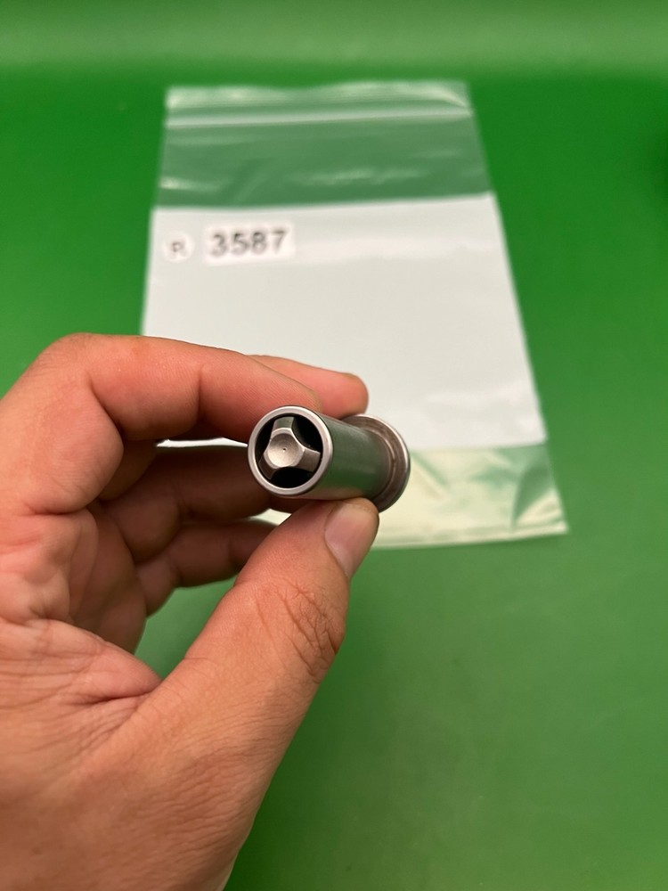 Automag Level 7 Bolt