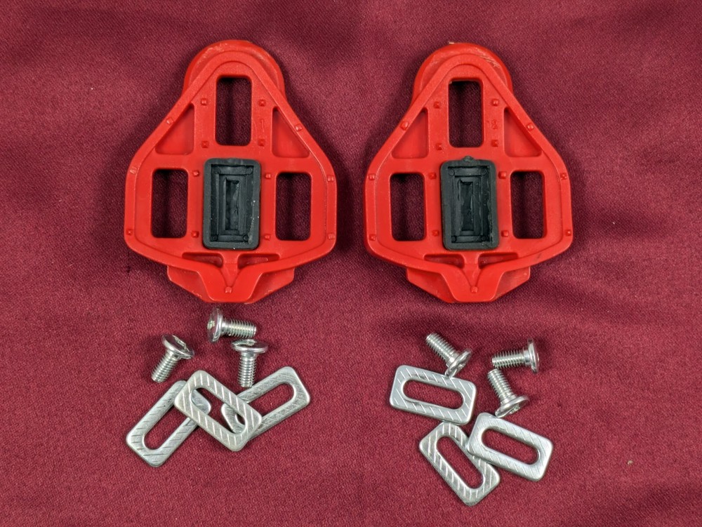 Wellgo RC-1 Cleats 6 Degree Float Includes Hardware NEW