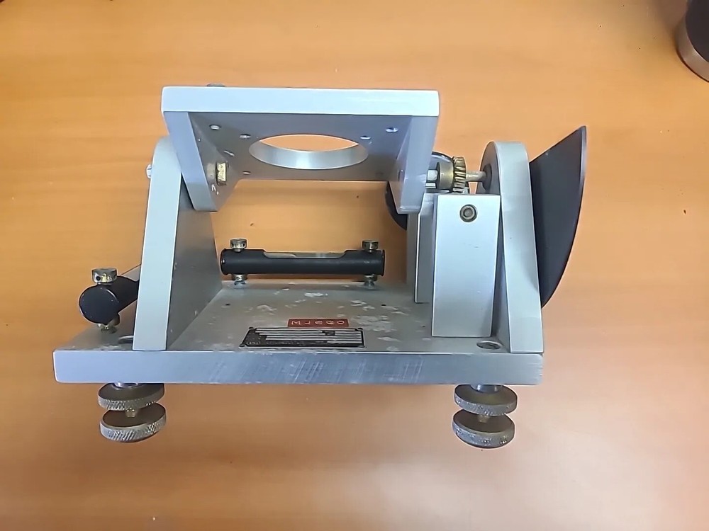 Lear Siegler Holding/Leveling Fixture LT 3281-02-01