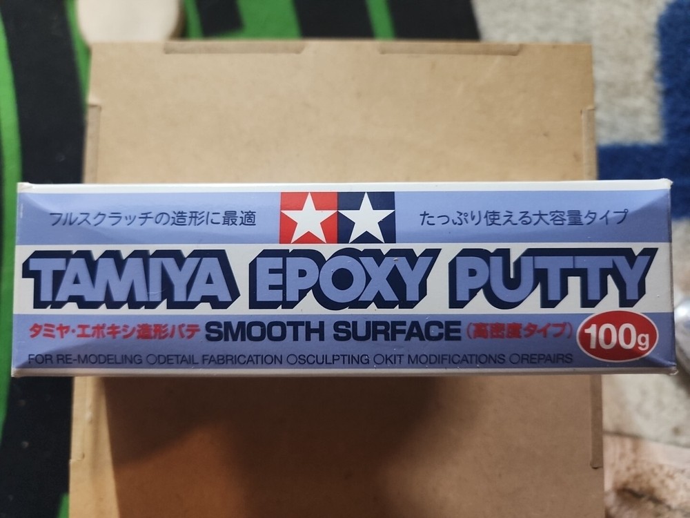 Tamiya Epoxy Putty Smooth Surface (100g) 87145