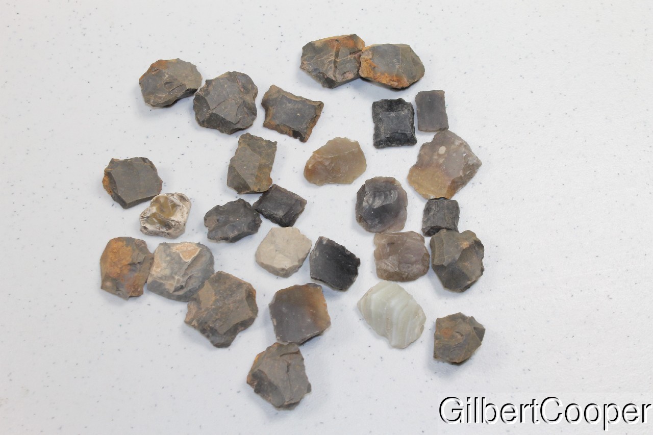 ONEIDA INDIAN GUN FLINT - SELLING 1 PIECE AT A TIME