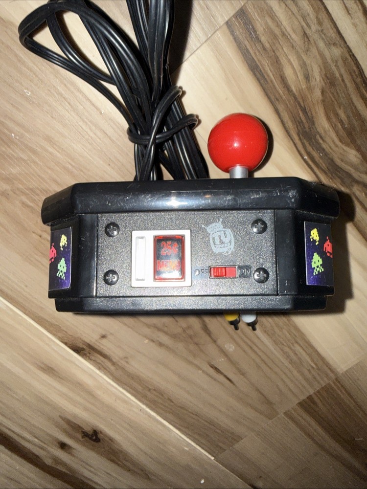 Jakks Pacific Space Invaders TV Plug & Play Used Works