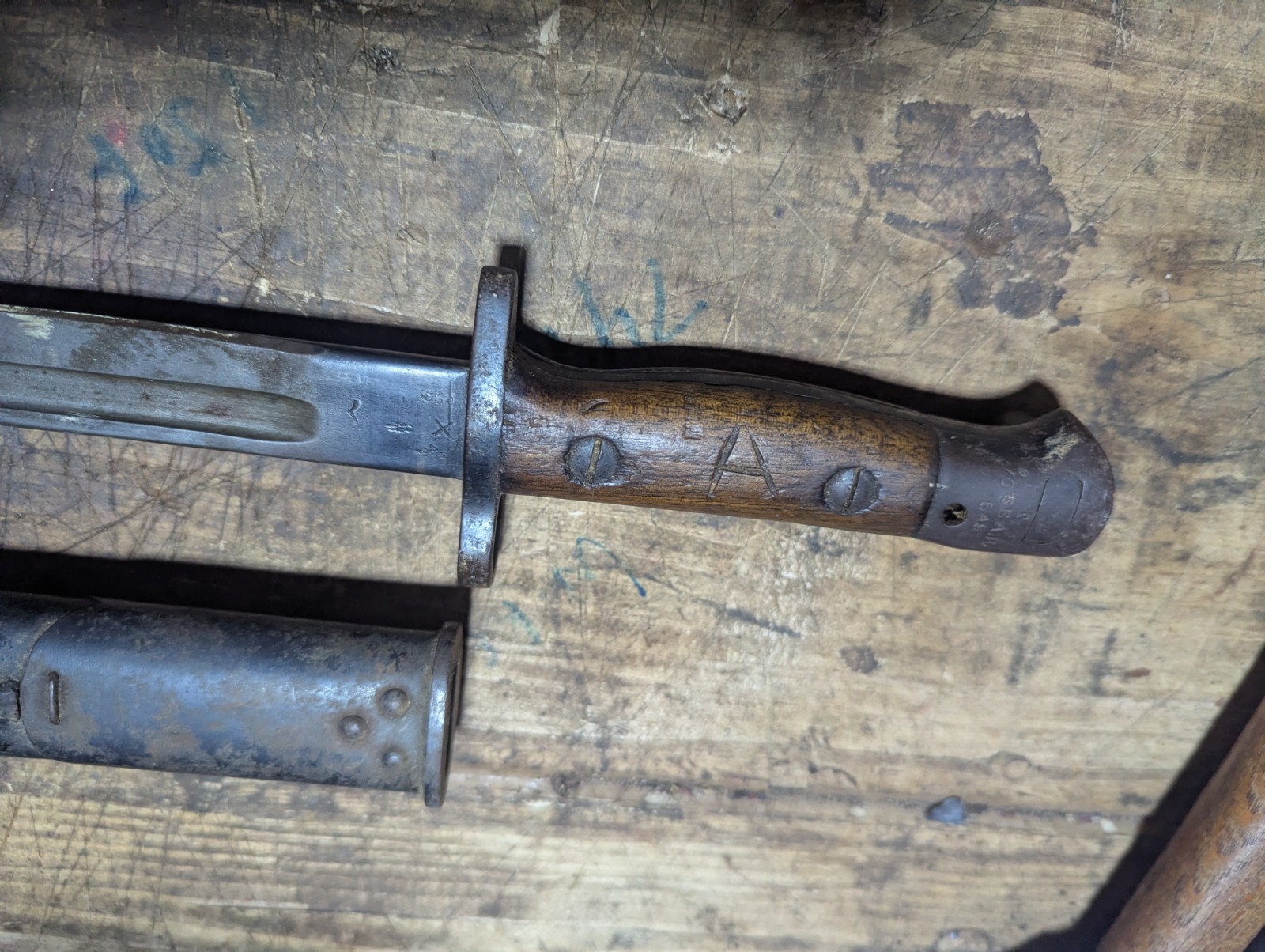 ORIGINAL SCARCE WWI BRITISH 1907 PATTERN SMLE BAYONET And Scabbard