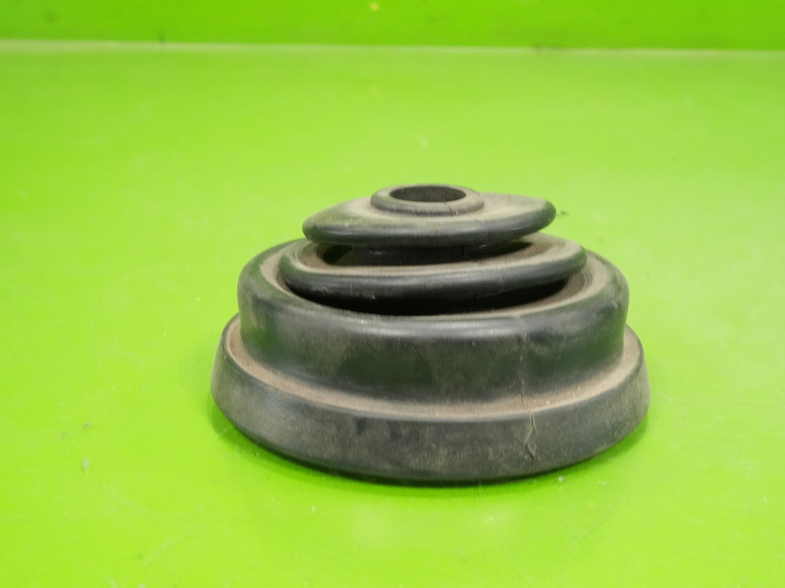 92-95 Civic OEM MT manual trans floor shifter rubber boot surround Honda Acura