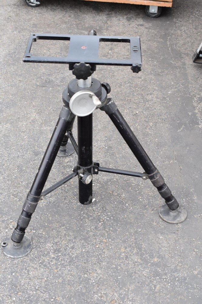 Renishaw tripod base
