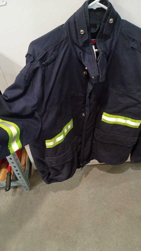 bulwark fr jacket large