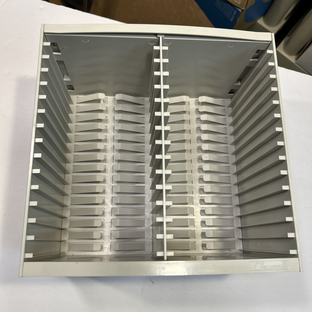 1 - Vtg Fellowes CD Rack Storage Unit 30 Computerware Spring Ejection Wall Mount