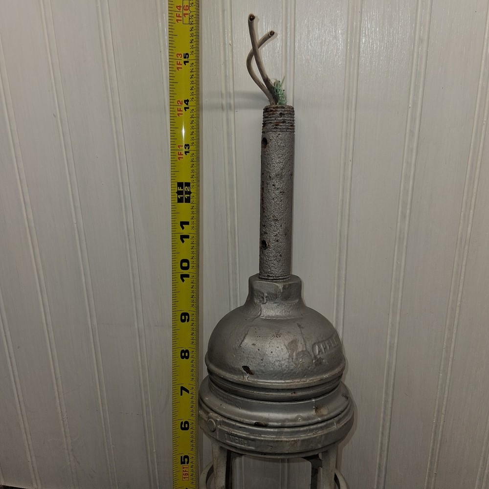 Vintage APPLETON FORM 100 EXPLOSION PROOF LIGHT w/ CAGE & GLOBE