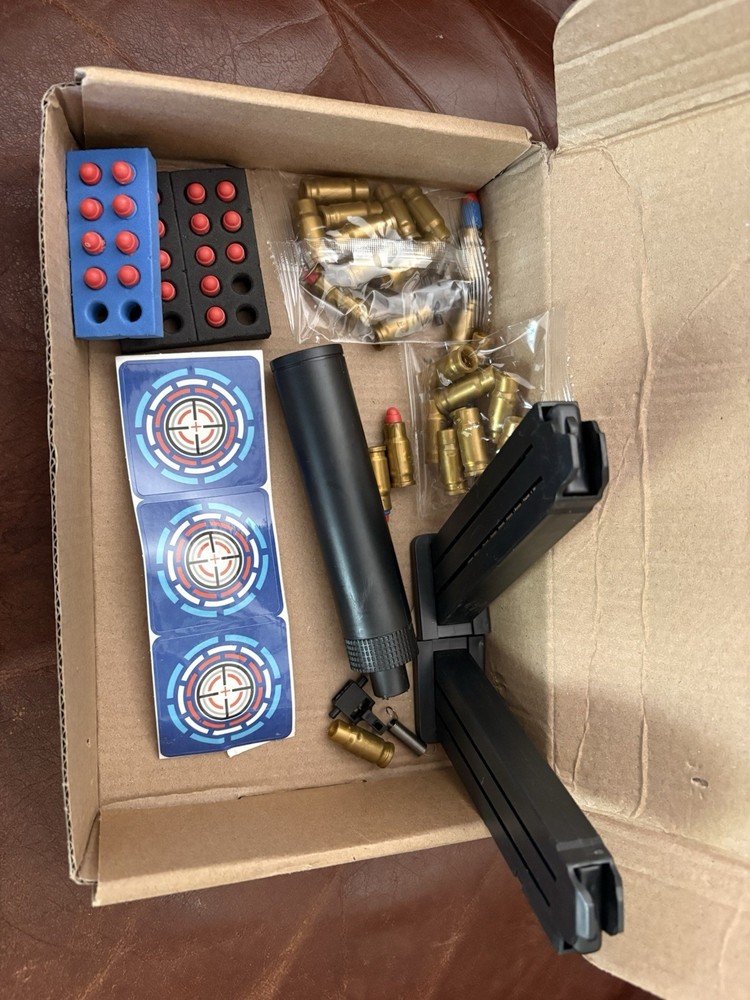 Realistic Foam Shooting Plastic Pistol With Attachments