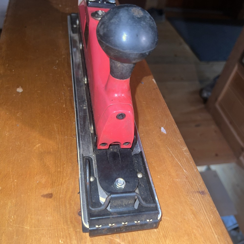 Central Pneumatic Air Inline Sander