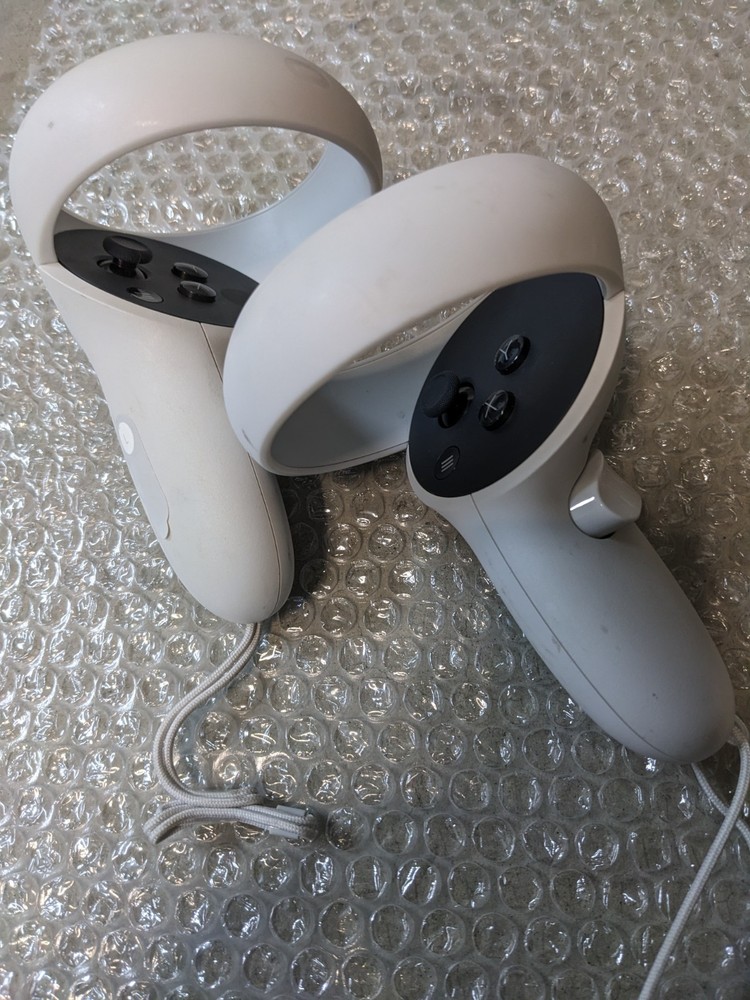 GENUINE Oculus Meta Quest 2 VR Controller Pair - Left and Right Controllers ONLY