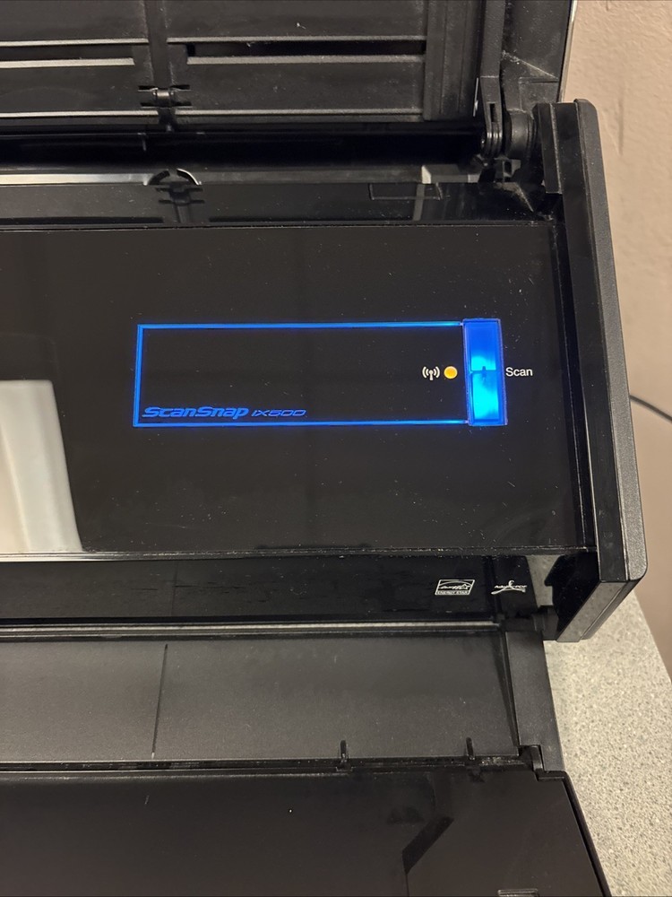 Fujitsu ScanSnap iX500 Document Scanner - Working