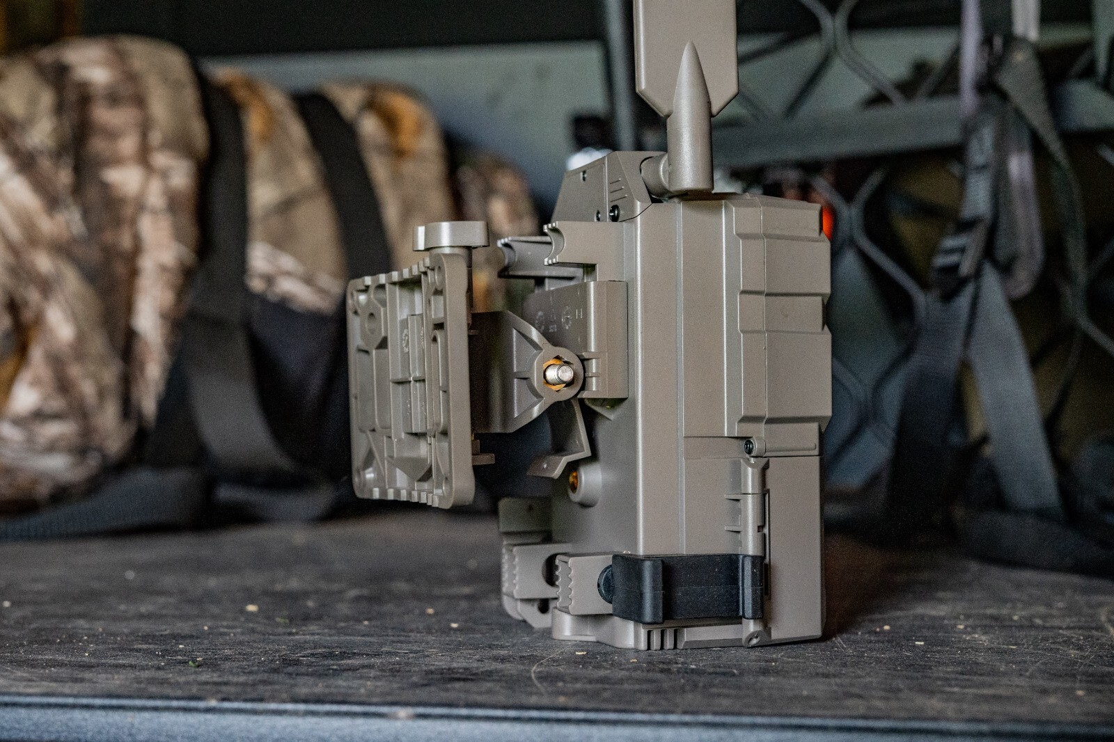 Tactacam Reveal Tree mount