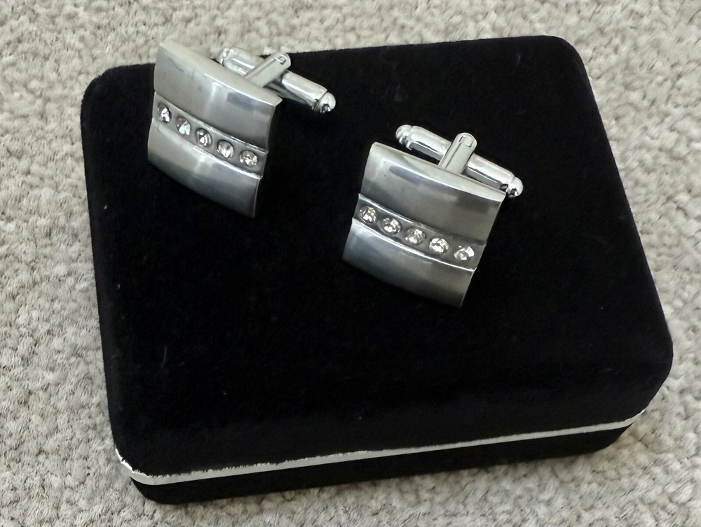 Diamonte Square Silver Tone Metalic Cufflinks
