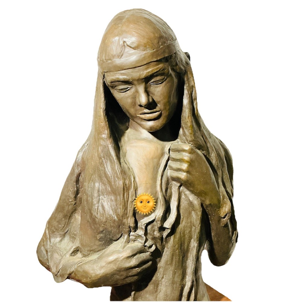AMOREERNA MEA Bronze Statue