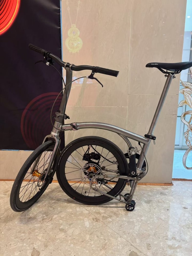 Titanium-DX 3D printed frameset for Brompton G line