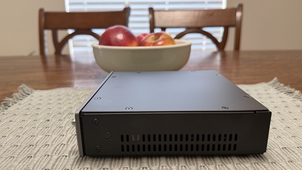 Universal Audio UAD-2 Satellite Thunderbolt 3 OCTO + 120 Plugins