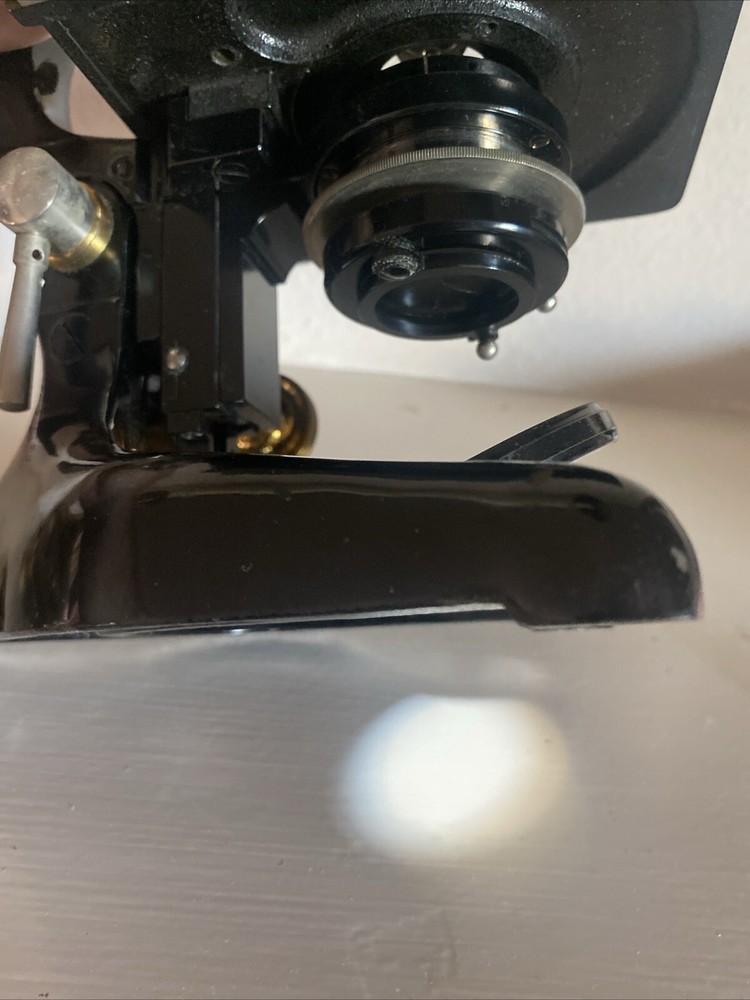 Vintage Ernst Leitz Wetzlar Microscope w/ Case & Extras