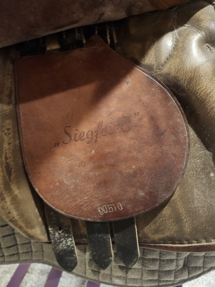 19" Stubben Siegfried Saddle