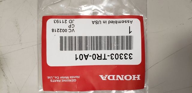 Honda Socket (12V 28/8W)