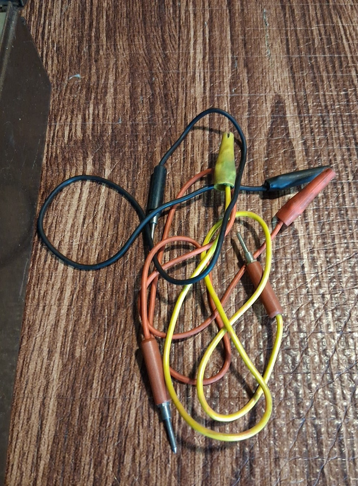 GC Electronics Model No. 36-568 Transistor Tester - Powers On -