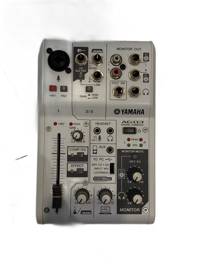 YAMAHA AG03 MIXER Used