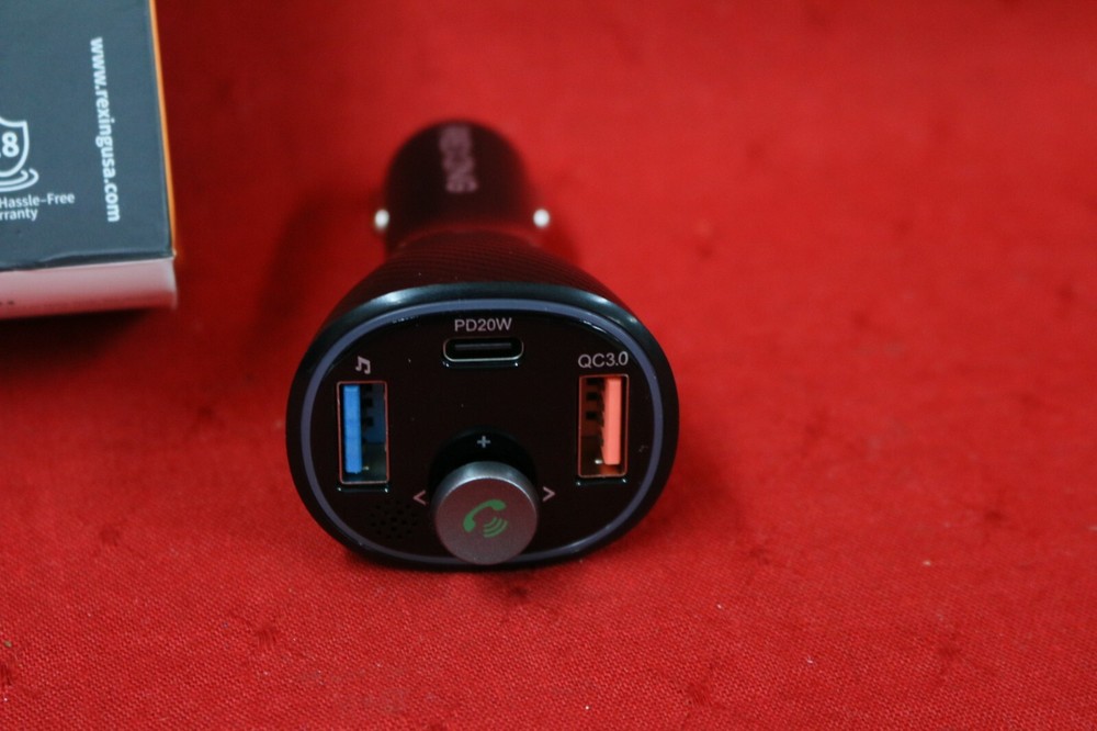 Rexing - FM3 Car Wireless FM Transmitter Dual Fast Charging Multiport - NEW #N1