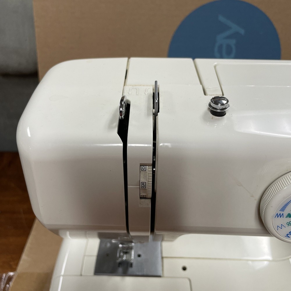 Janome Model JD 1814 New Home Sewing Machine