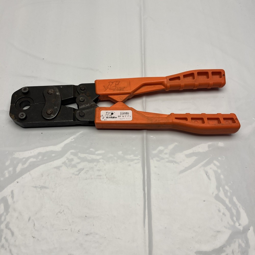 SharkBite 23100 5000 lbs Force 3/8" to 1" PEX Crimp Ring Tool Only
