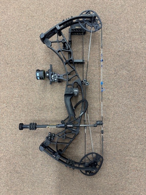 Hoyt Axius Alpha Used Loaded RH 60#