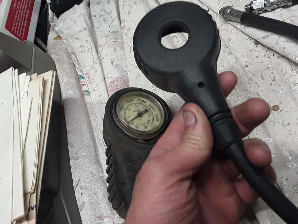 2 Scuba Diving Gauge Sets