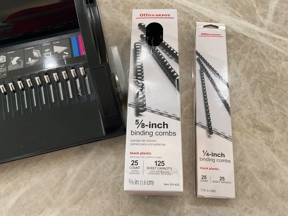 Swingline GBC CombBind C20 Manual Binding Machine