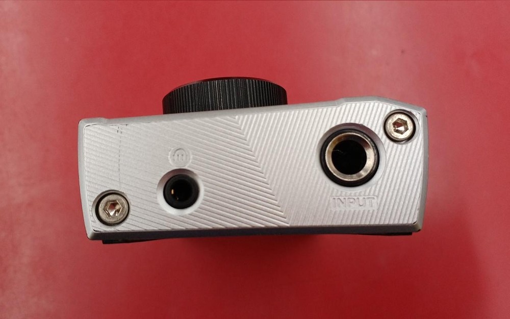 POSITIVE GRID RIFF guitar interface *Noticeable scratches