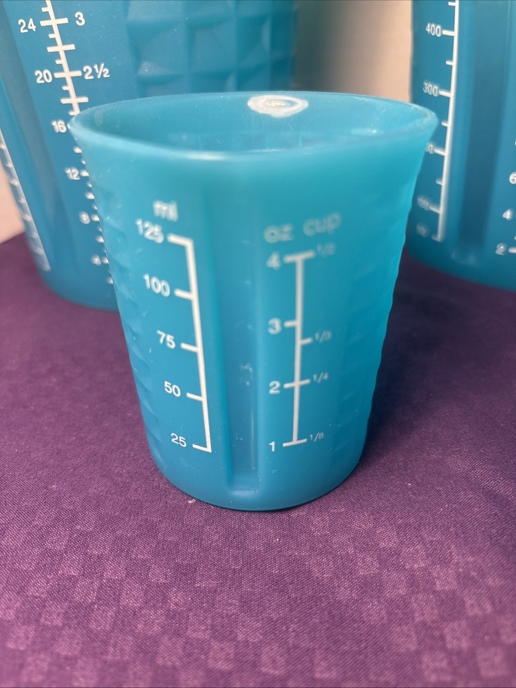 KOCHBLUME 4-Piece Silicone Measuring Cup Set Teal