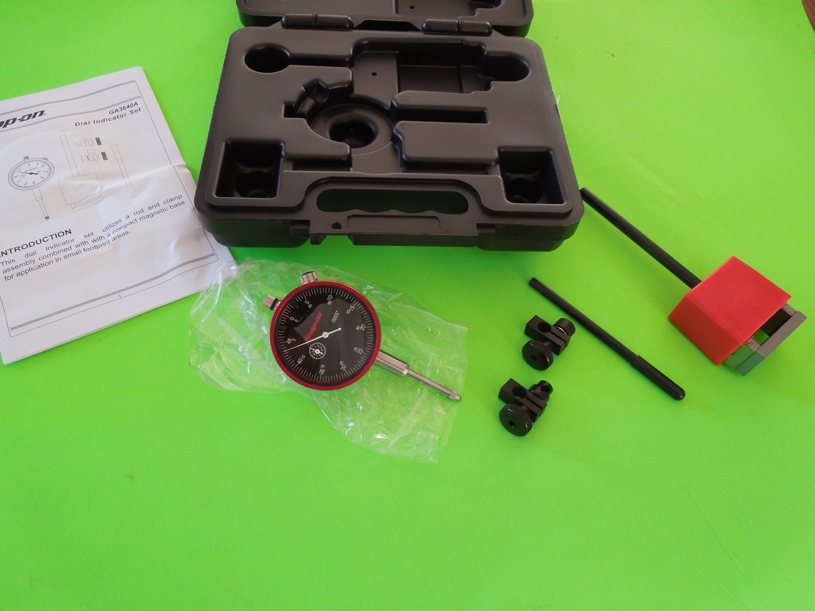 Snap On High Precision Dial Indicator Set model# GA3640