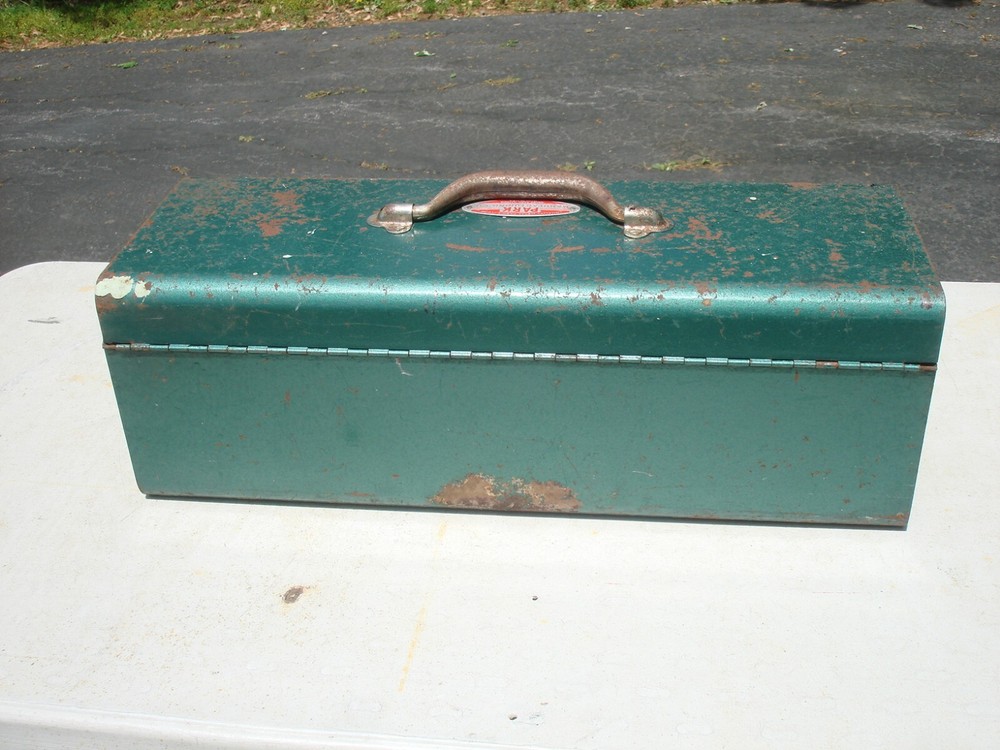 Vintage Park Portable Toolbox