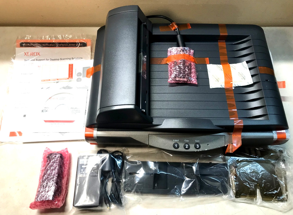 Xerox DocuMate 515 Flatbed Scanner