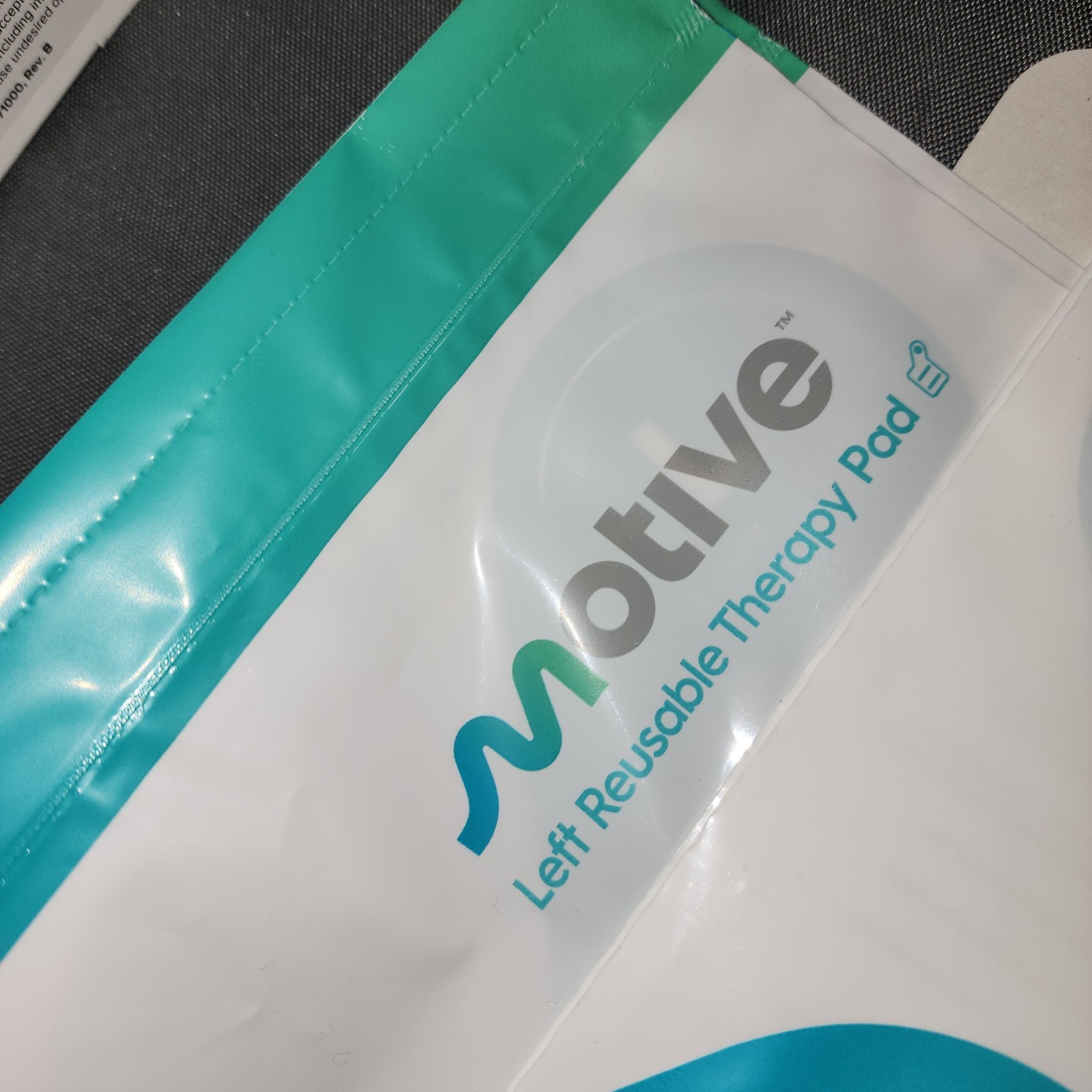 Motive Knee Pain Relief Therapy Brace Device Left Right Knee