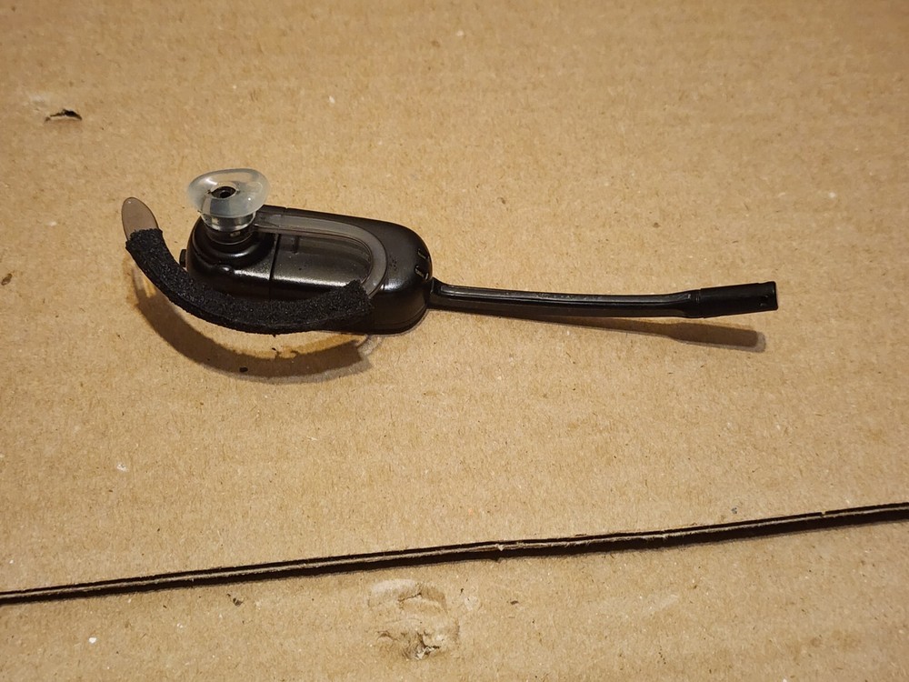 OEM Plantronics WH500 Wireless Bluetooth Add or Replacement Headset w/Battery