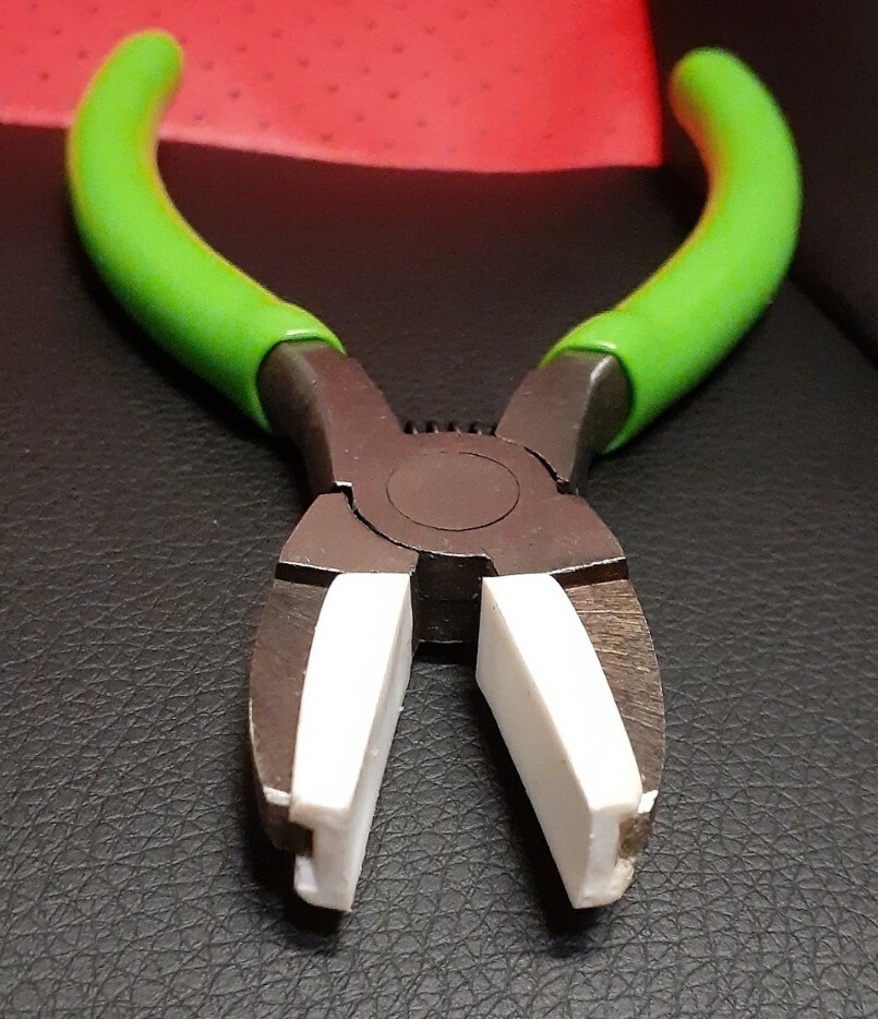 Nylon Pliers (green handle)