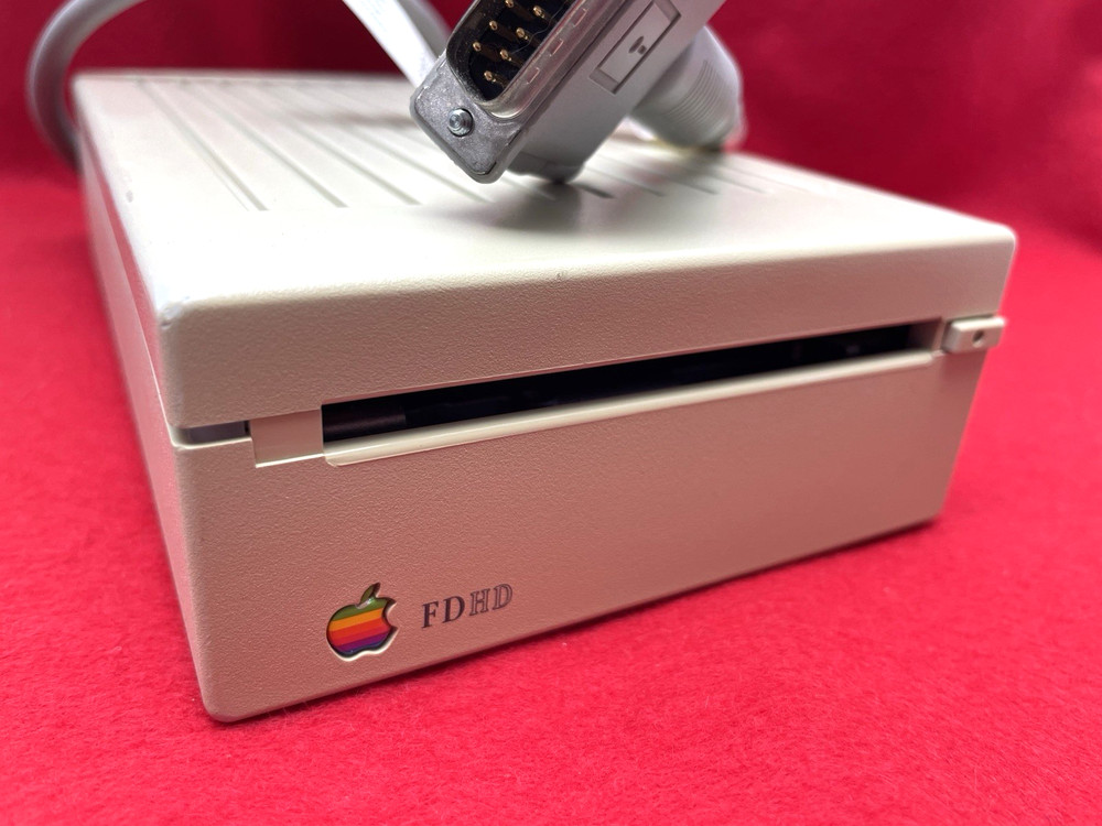 VINTAGE APPLE FDHD EXTERNAL SUPER DRIVE G7287 UNTESTED 1988 APPLE COMPUTERS