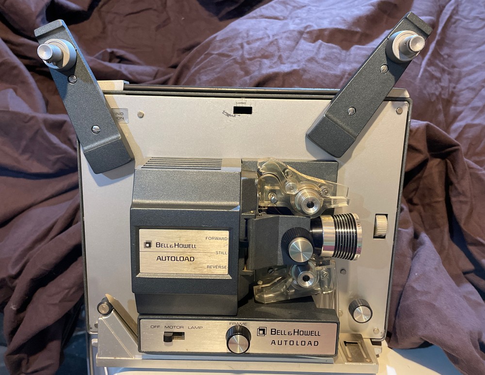 BELL & HOWELL 357B Super 8mm Autoload Projector Cleaned Tested & Works