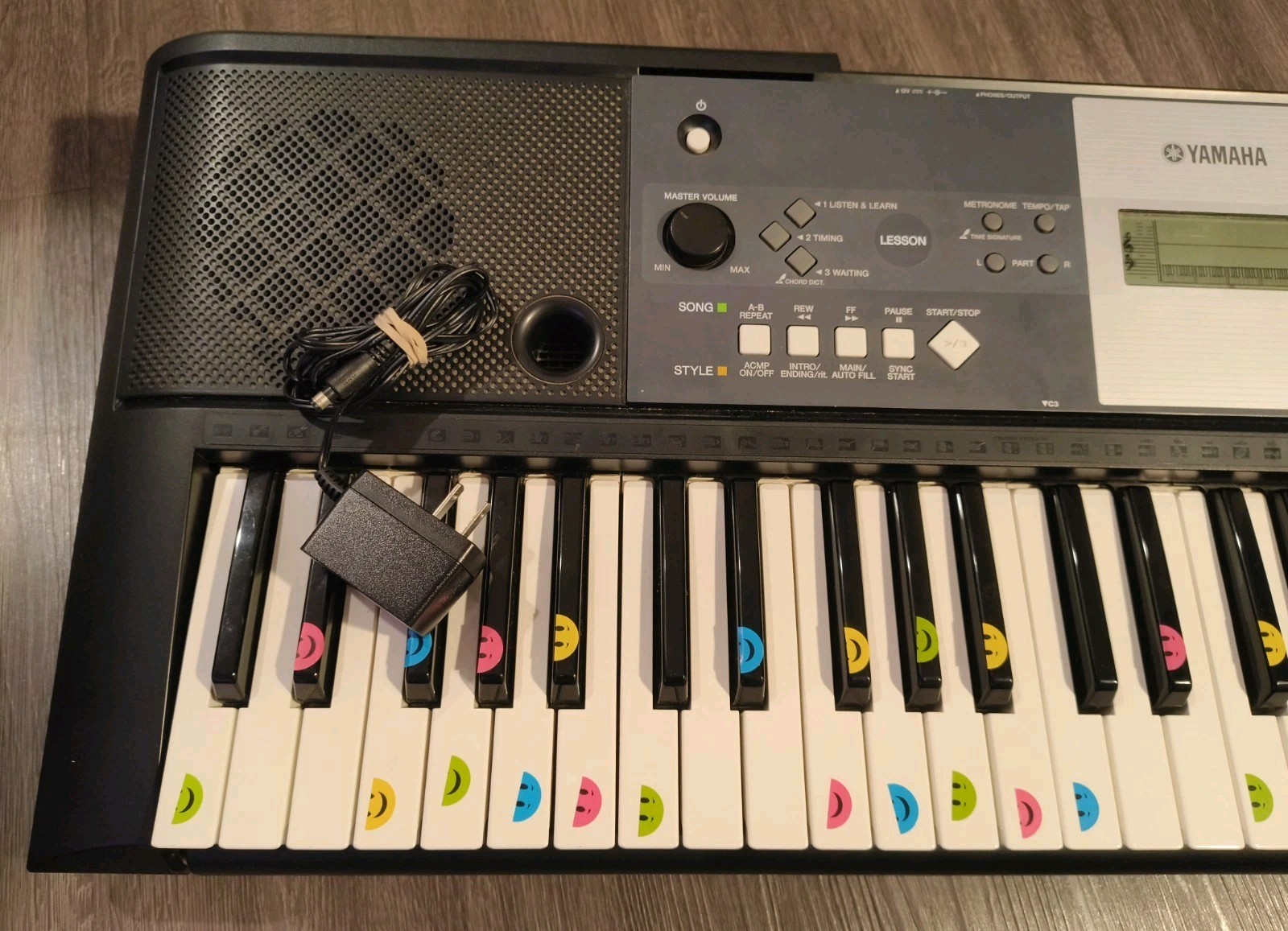 Yamaha YPT-230 61-Key Portable Arranger Digital Keyboard