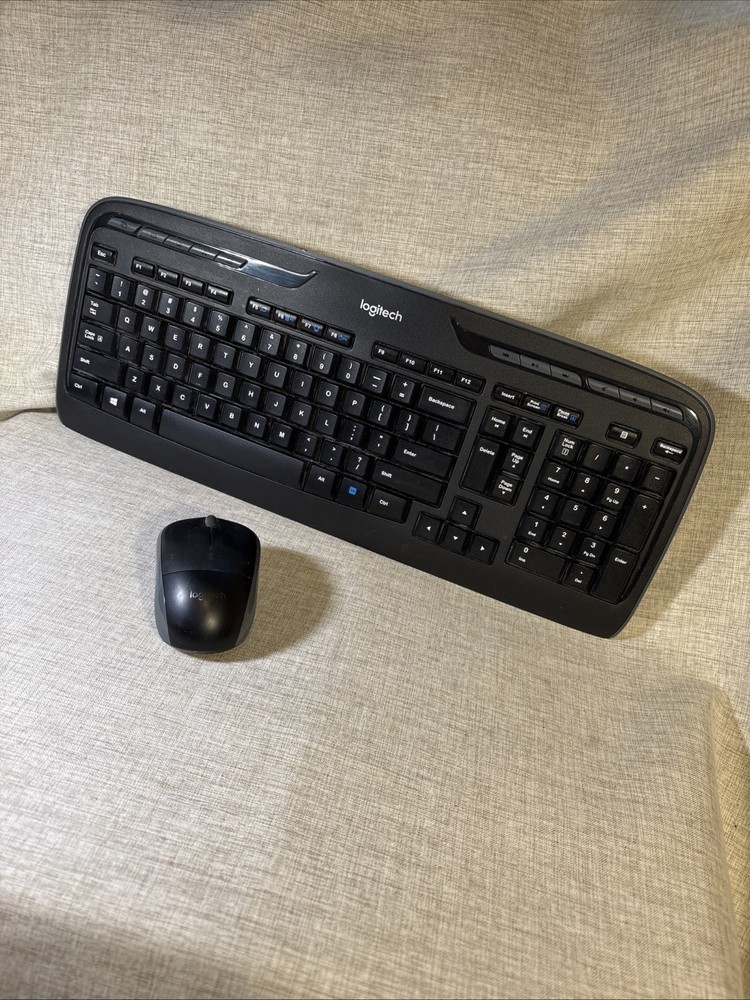 Logitech MK330 Wireless Keyboard And Mouse