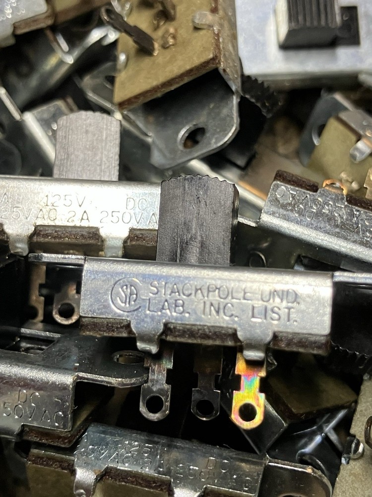 80 PCs- Stackpole SPDT Momentary Slide Switch 4A/125V