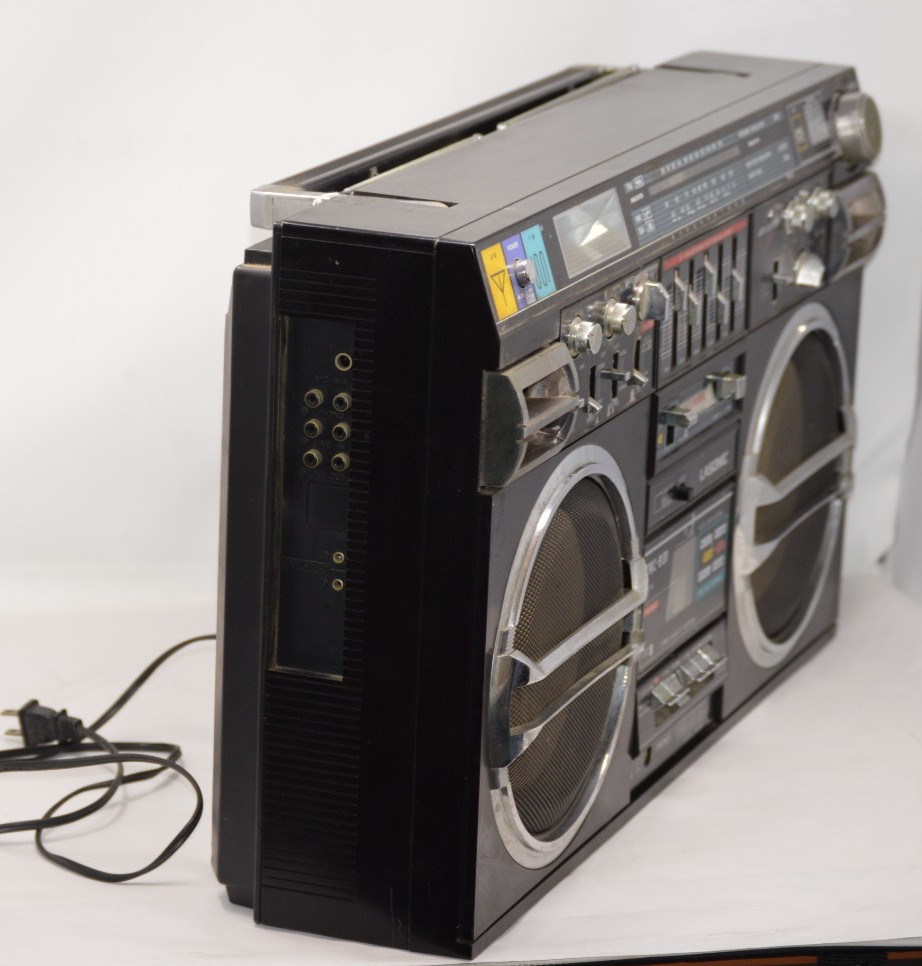 Vintage Lasonic TRC-931 Boom Box Ghetto Blaster Working Condition. Needs Retorat