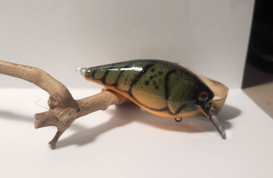 Custom painted 2.5 square bill crankbait (SPRING CRAW)