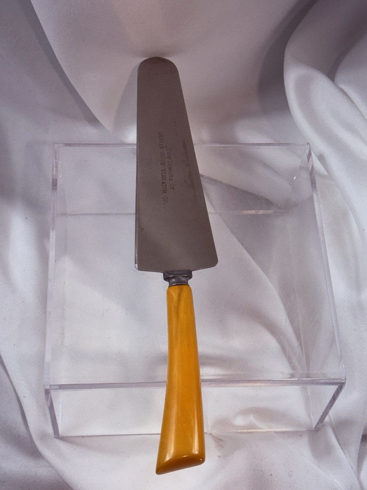 Advertising Cake Cutter Server Garvin Co Op Elevator Bakelite Handle